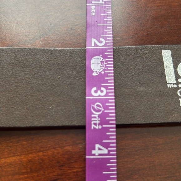 Genuine leather size small belt tooled with l.e.i. On buckle & on return loop. - Picture 7 of 12